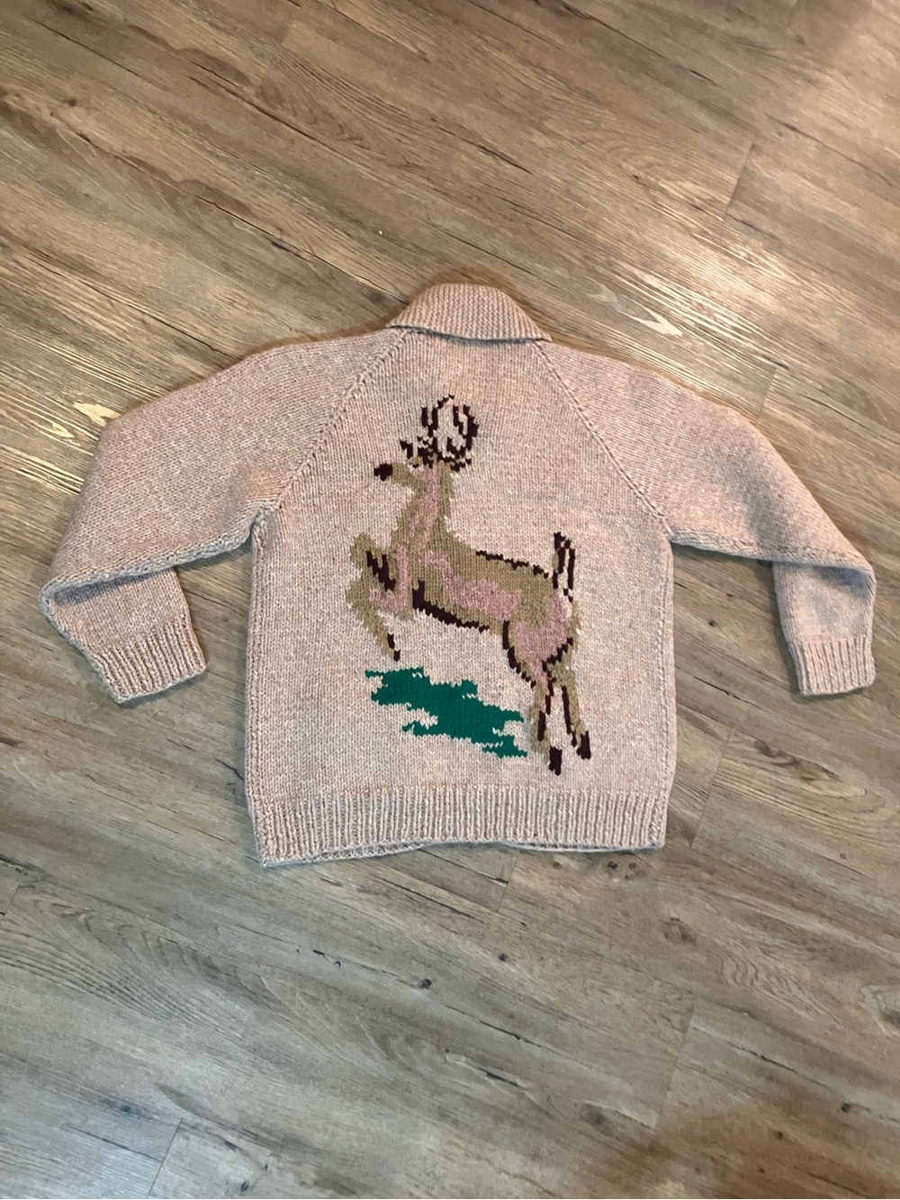 Vtg 60s Mary Maxim White Tail Deer Knit Oversized Cowichan Zip up w Pockets